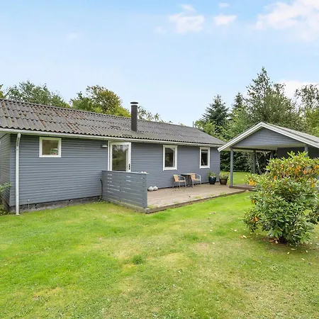 Well-maintained Close To Beautiful Swimming Nyaraló