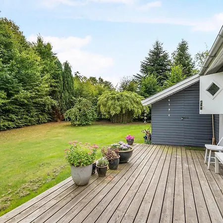 Well-maintained Close To Beautiful Swimming * Ebeltoft