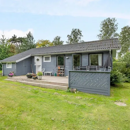 Nyaraló Well-maintained Close To Beautiful Swimming